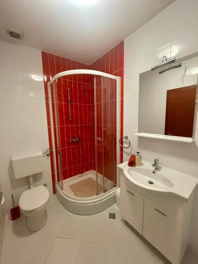 Aurelia Apartment Макарска Екстериор снимка